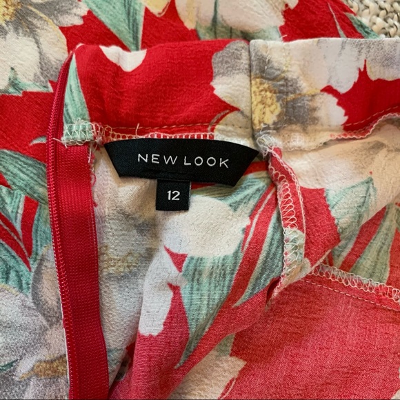 New Look Pinkish Red Shorts with Floral Print - Picture 5 of 9